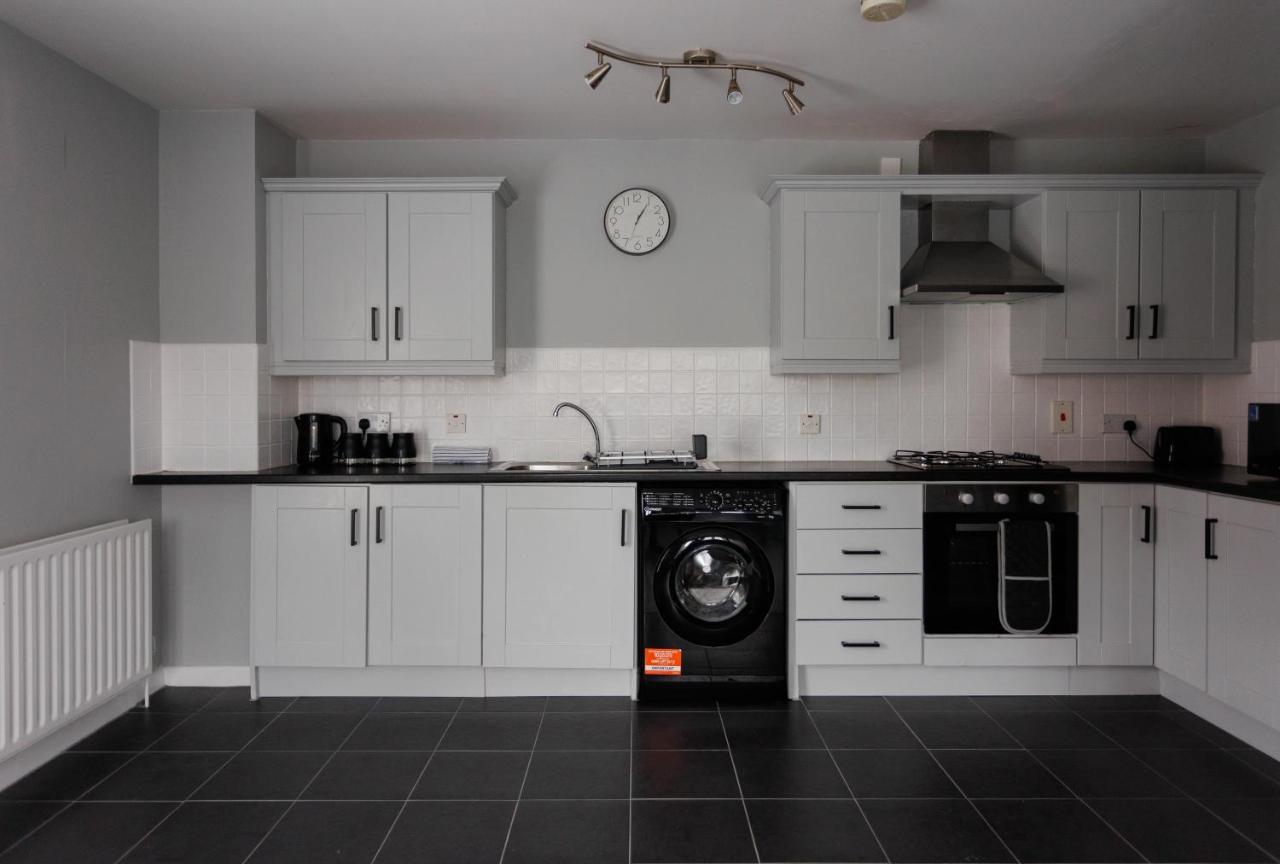 2 Bedroom Ground Floor Apartment 벨파스트 외부 사진