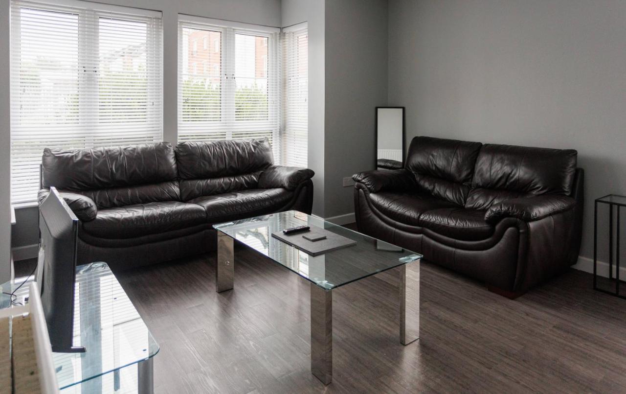 2 Bedroom Ground Floor Apartment 벨파스트 외부 사진