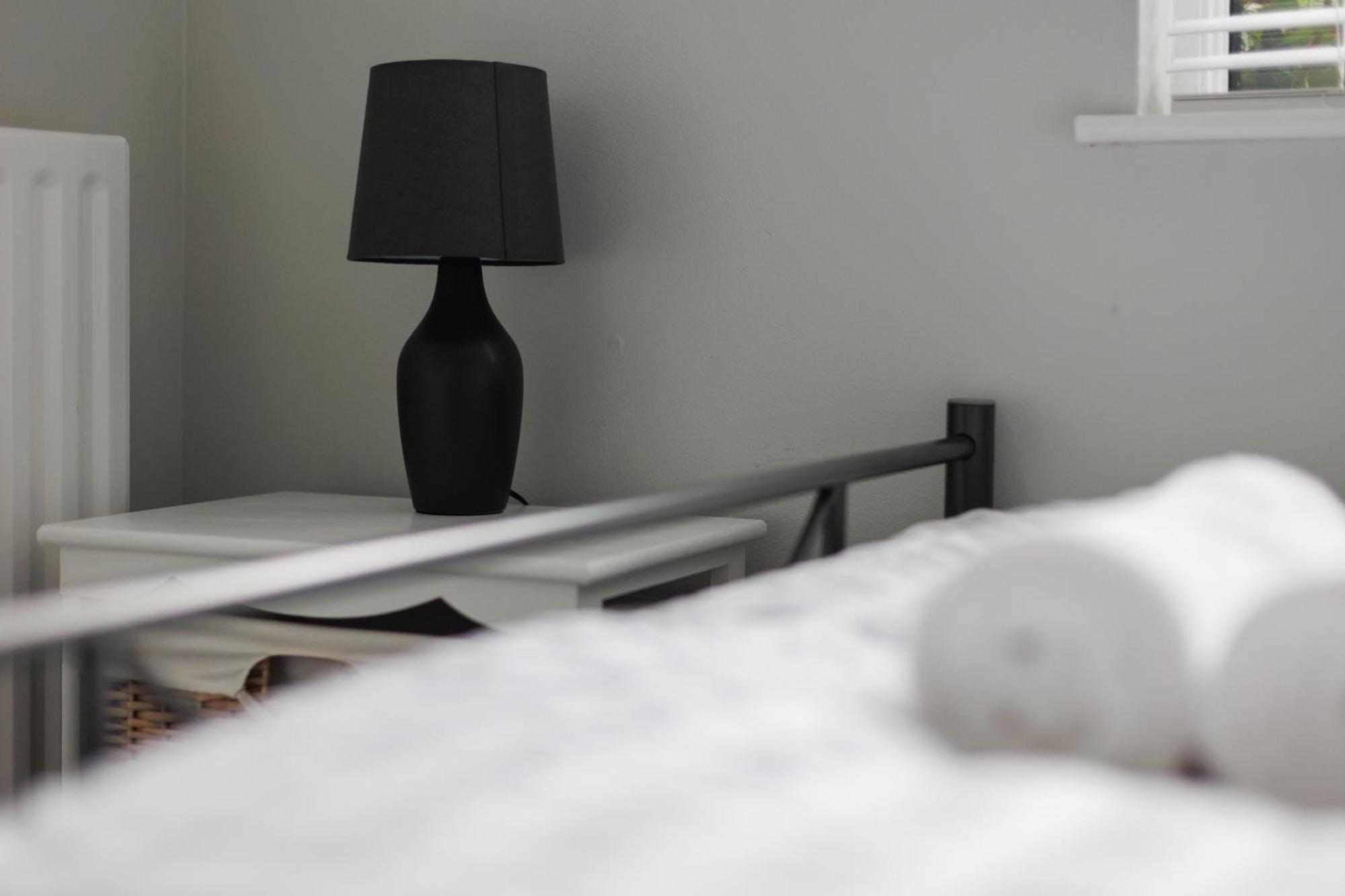 2 Bedroom Ground Floor Apartment 벨파스트 외부 사진